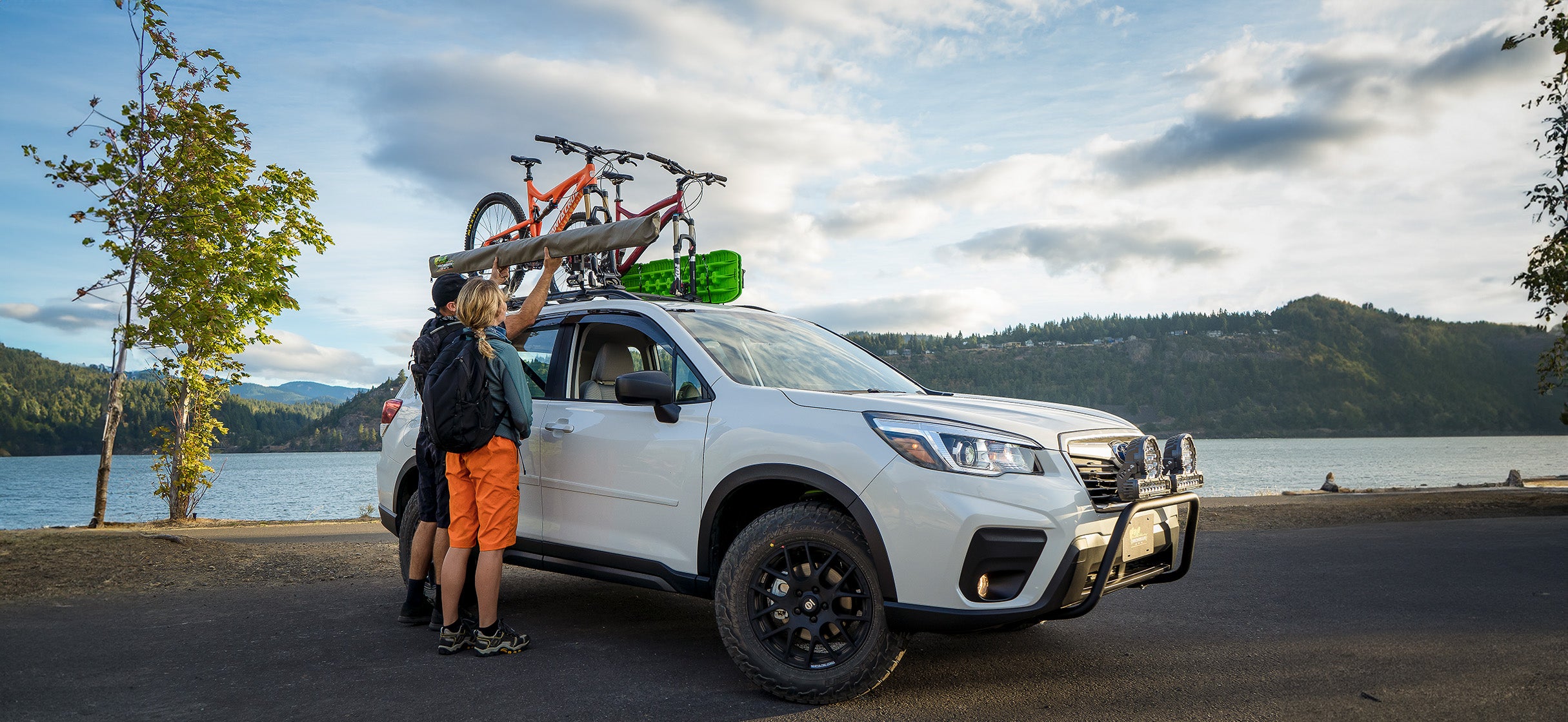 Subaru Forester Cross Bars Cyclists