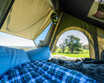 Swift 1400 Hard Shell Rooftop Tent